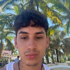 Meet your Posher, Karim